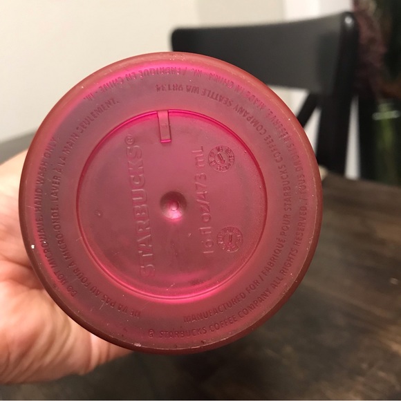 Starbucks fuschia tumbler. - Picture 3 of 6